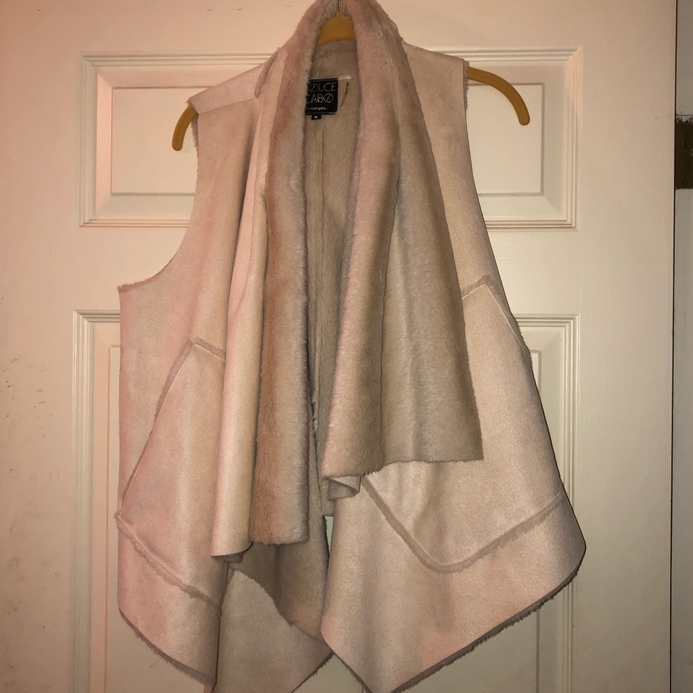 Fur vest